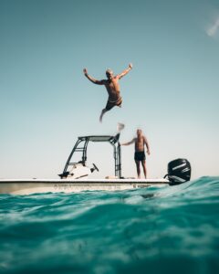 Dive off the boat ,boat hire